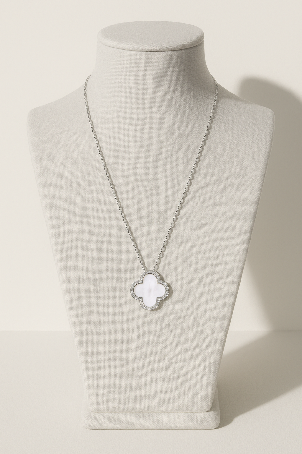 THE RICH CO - STERLING SILVER 18KT WHITE GOLD PLATED MOP CLOVER PENDANT