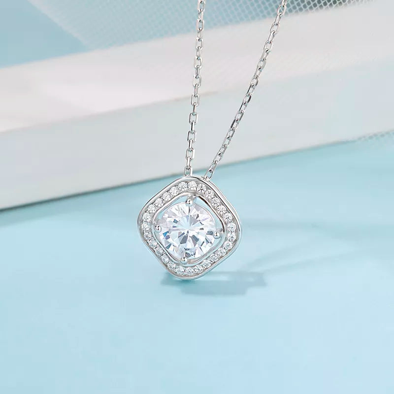 THE RICH CO - 1CT MOISSANITE STERLING SILVER NECKLACE